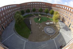 Boligforening med nedsivning i faskiner og regnbede på Vilhelm Thomsens